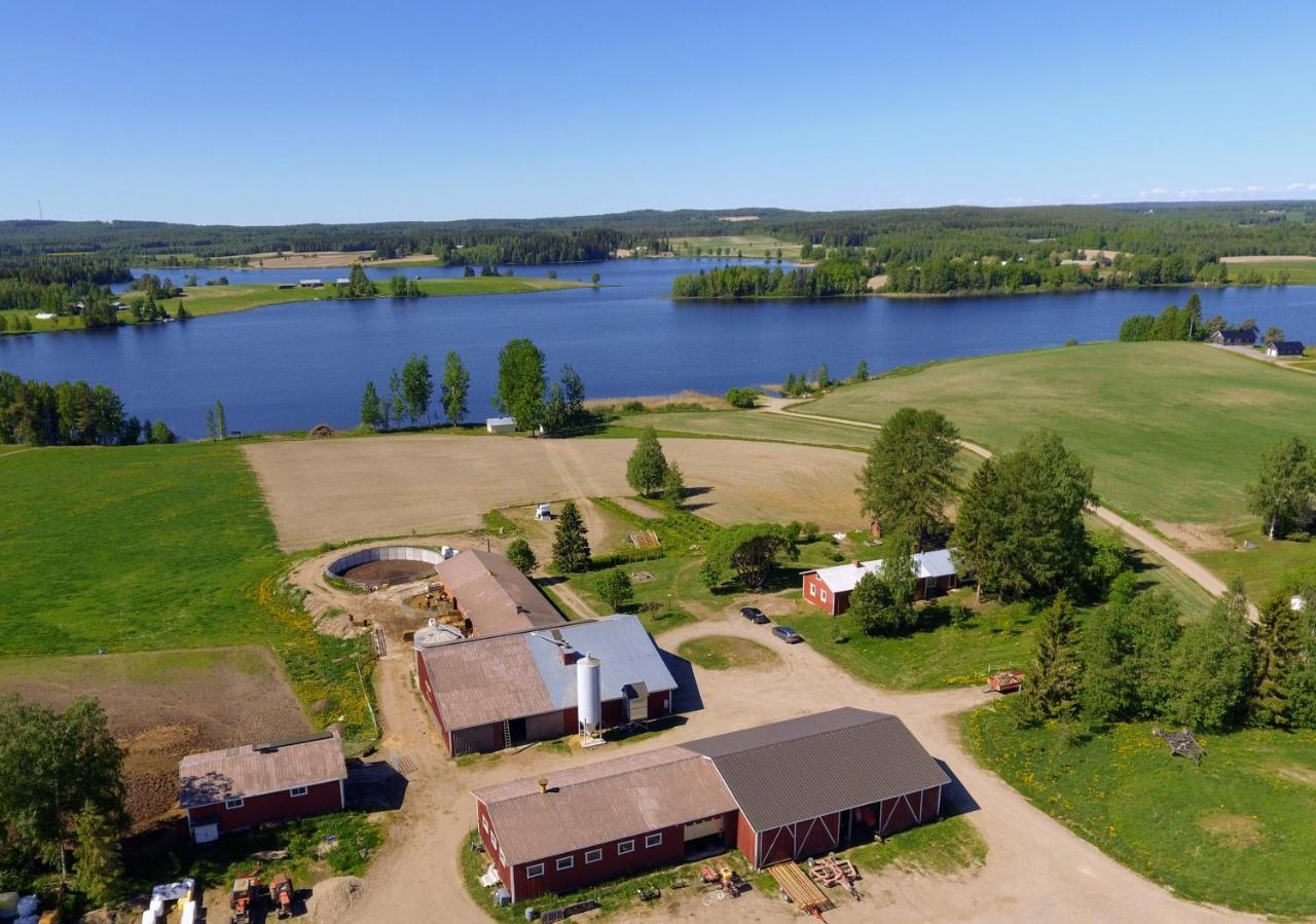 Laukkumaeki Farm *